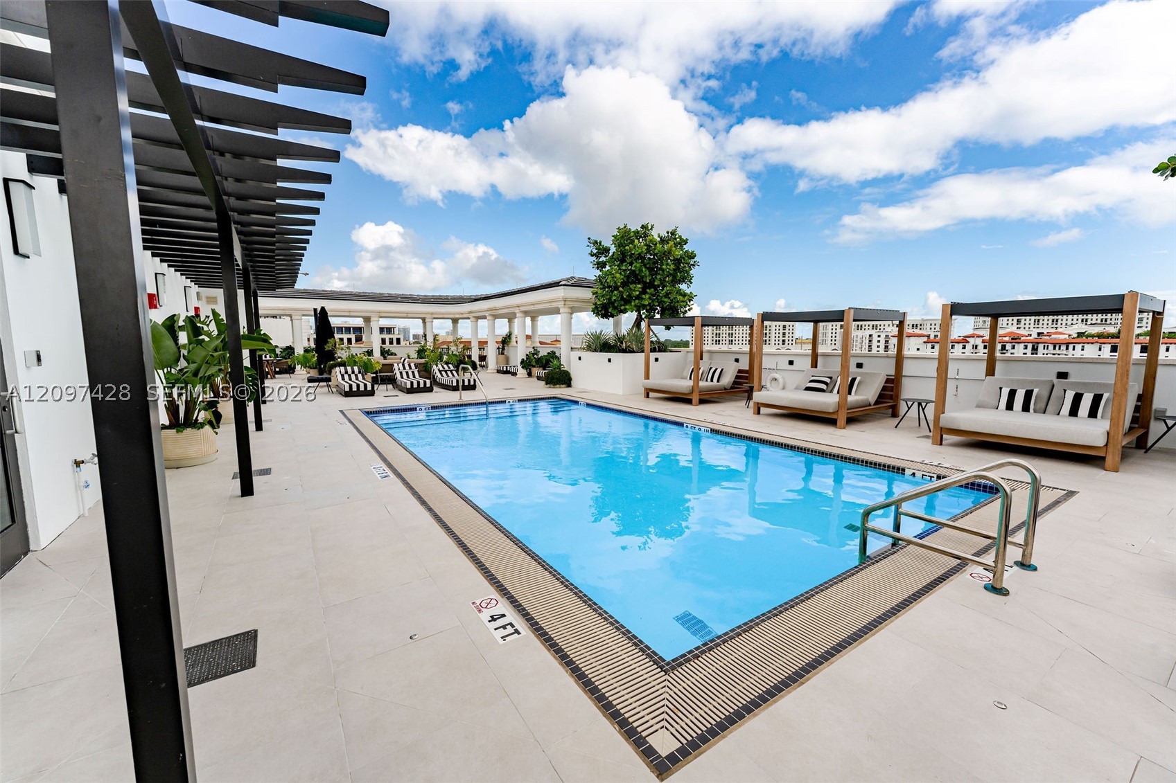4220 Laguna St #703 Coral Gables, FL 33146