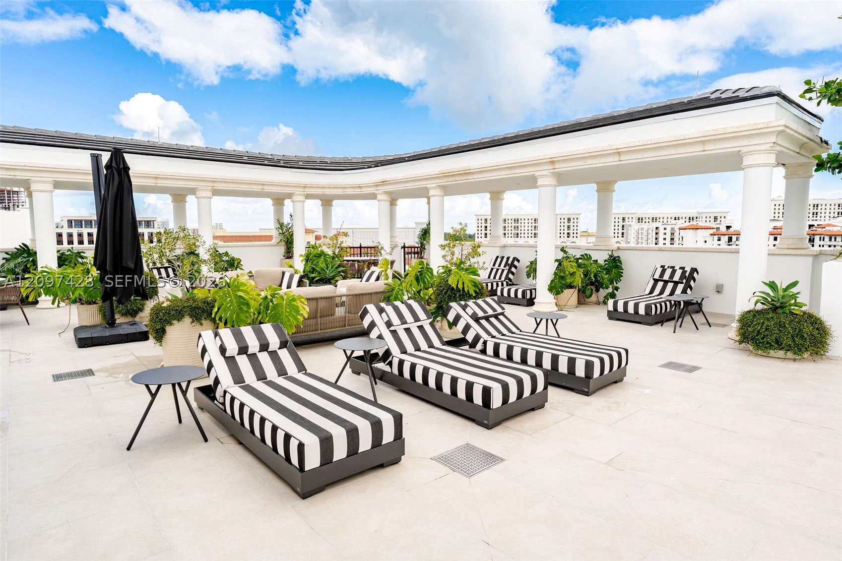 4220 Laguna St #703 Coral Gables, FL 33146