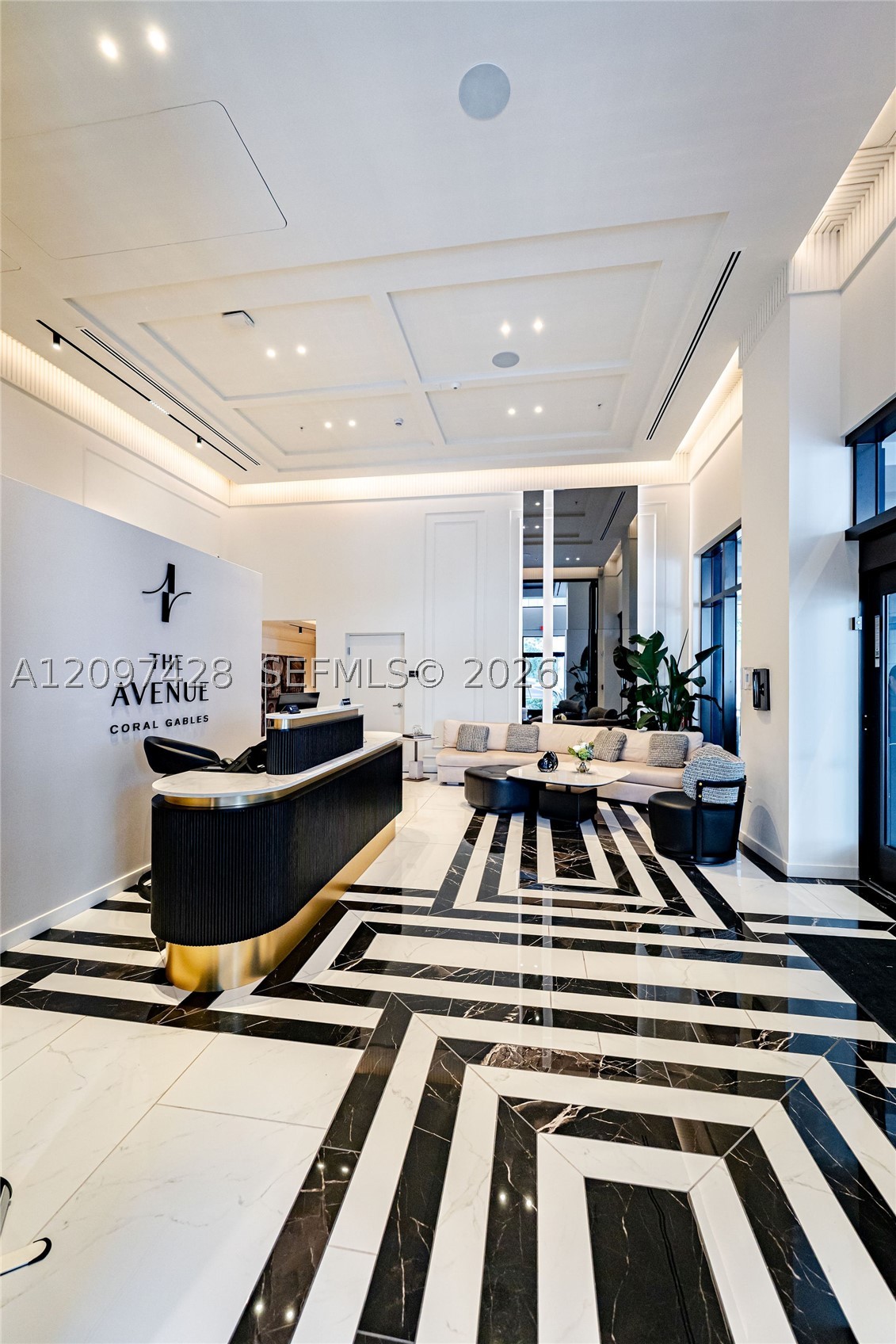 4220 Laguna St #703 Coral Gables, FL 33146