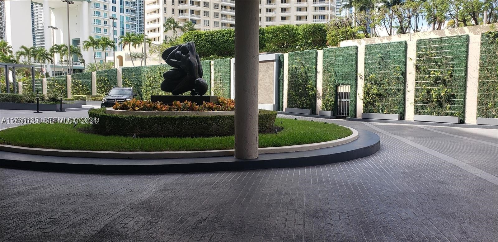 540 Brickell Key Dr #926