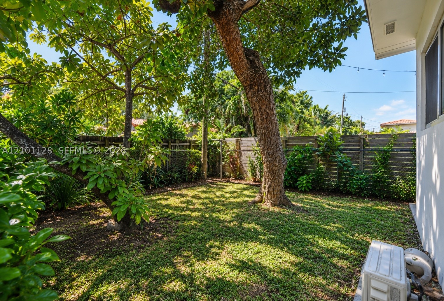 2520 SW 22nd Ter Miami, FL 33145