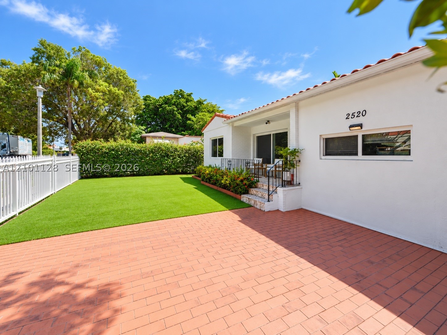2520 SW 22nd Ter Miami, FL 33145