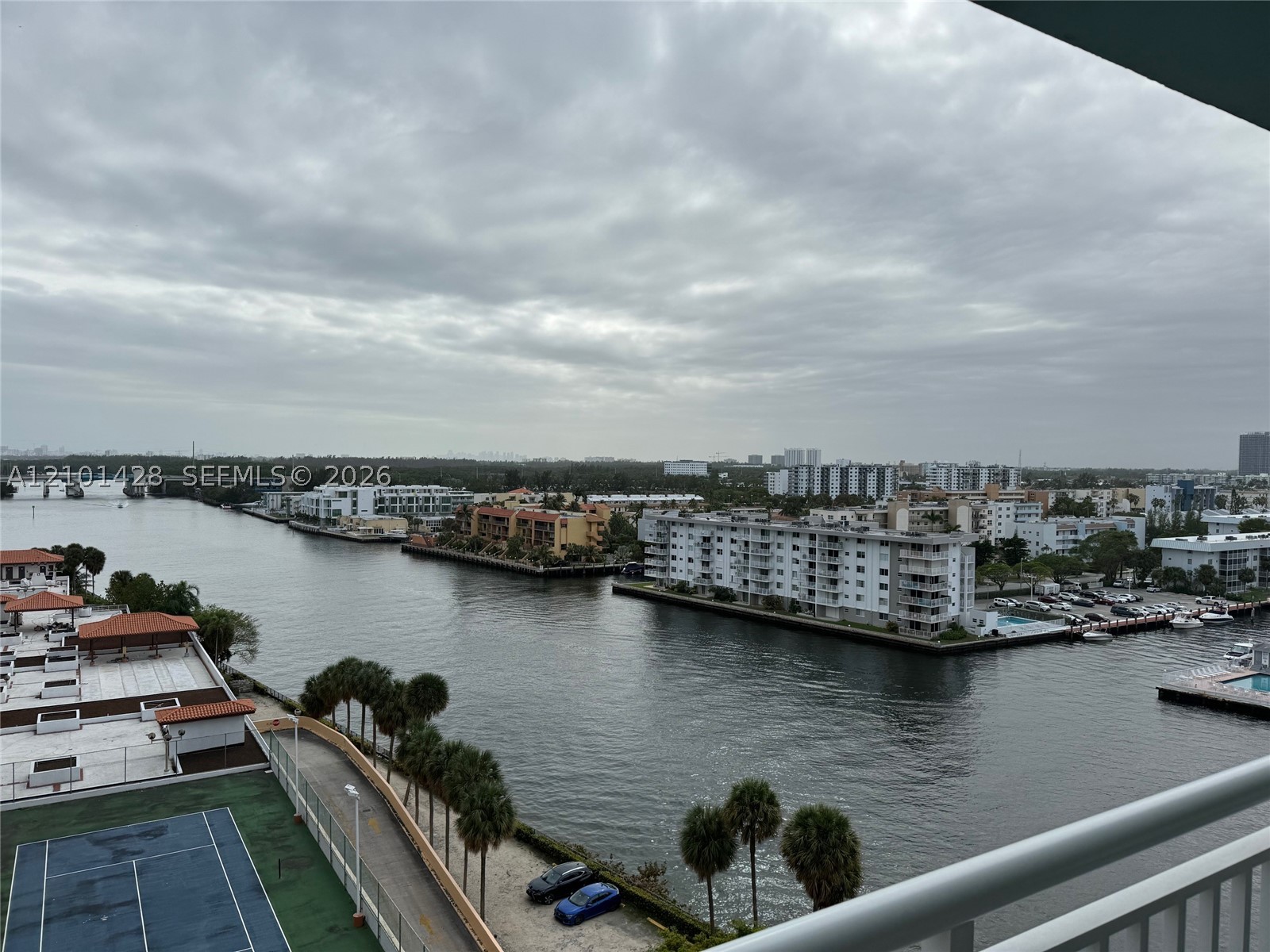 image Winston Towers 50014