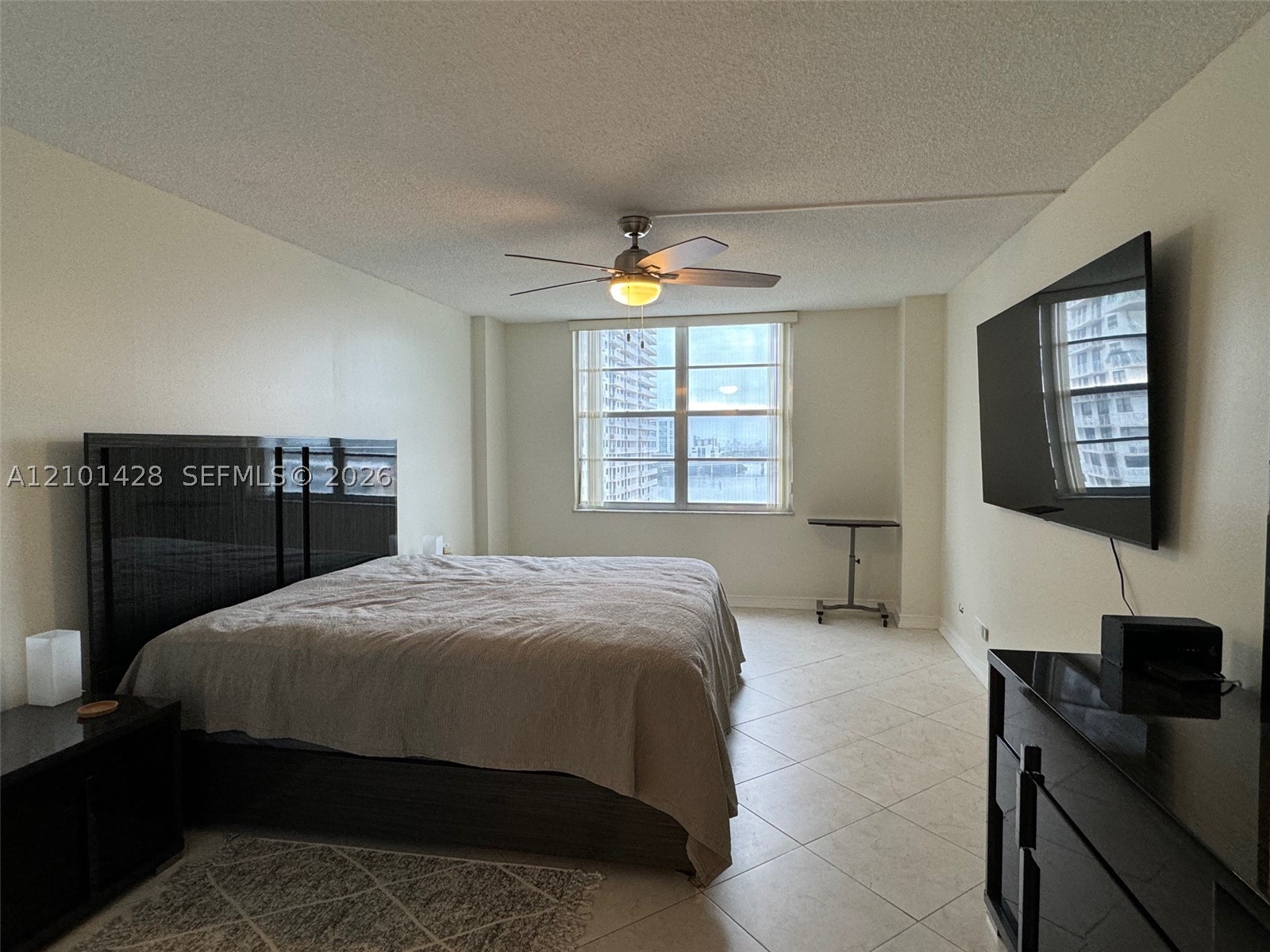 image Winston Towers 50020