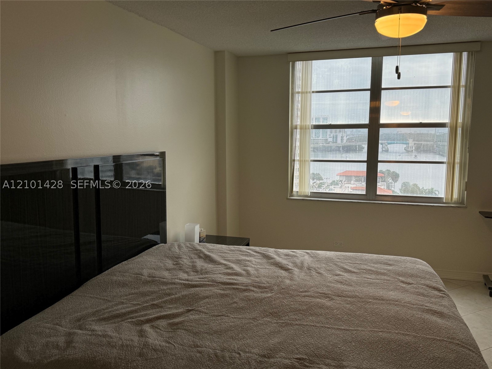 image Winston Towers 50021