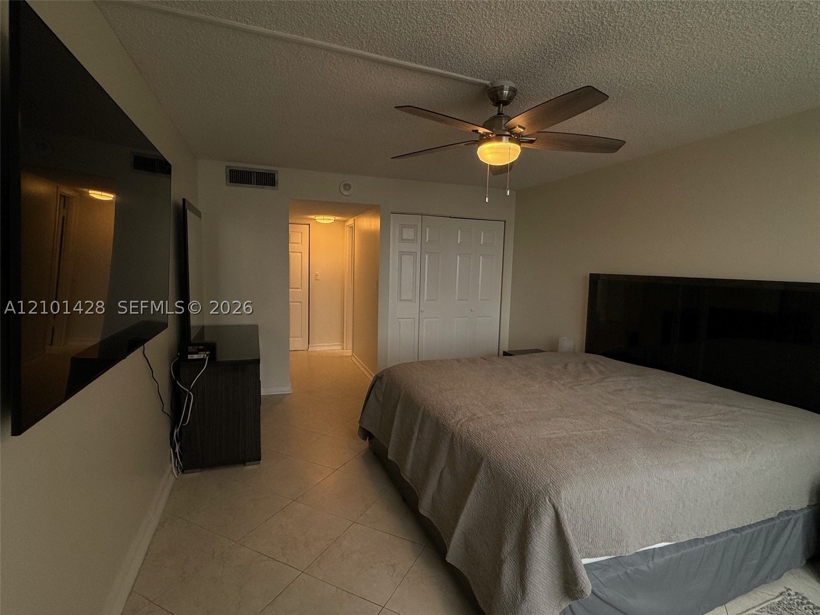 image Winston Towers 50022