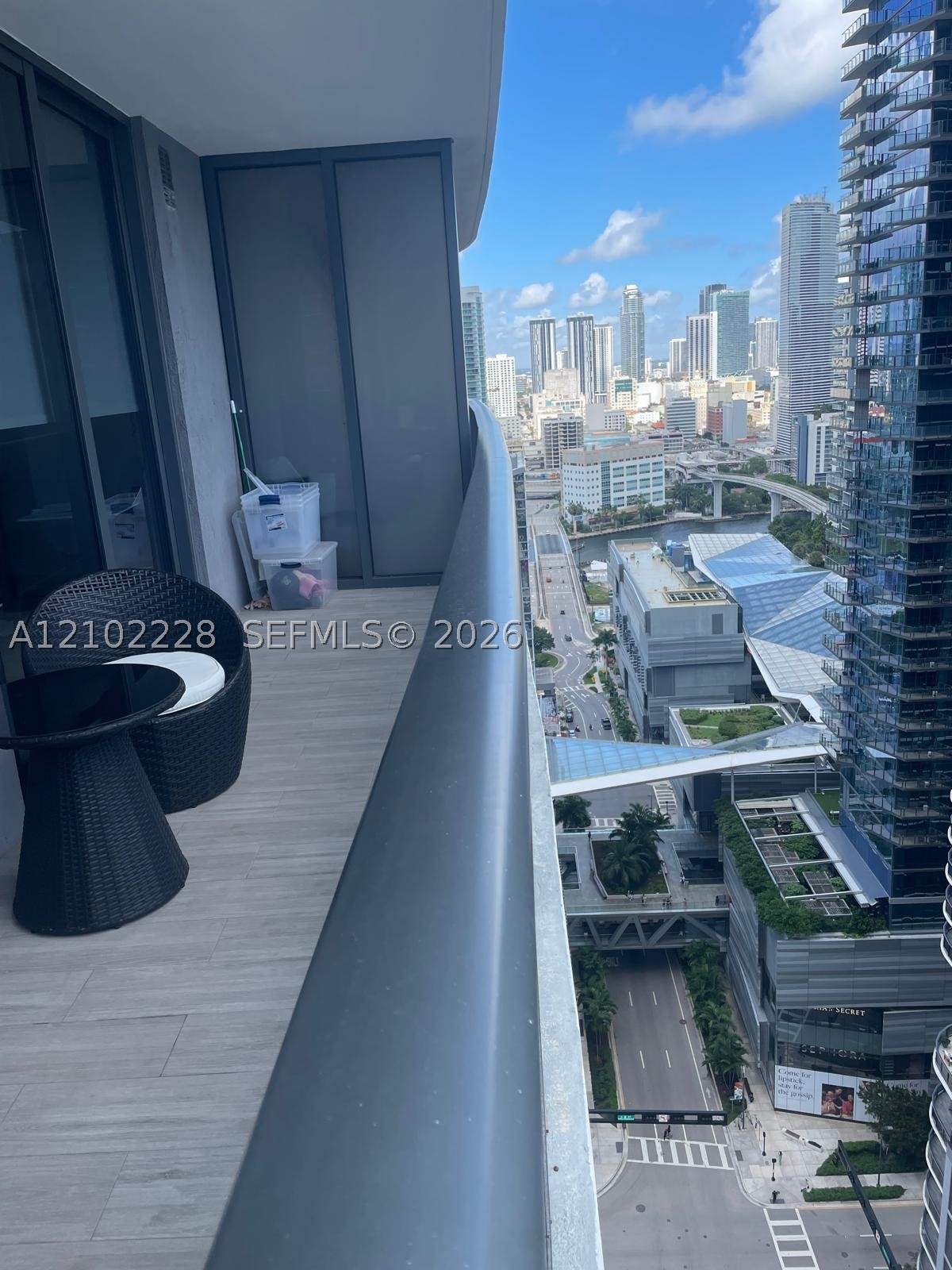 image Brickell Heights East13