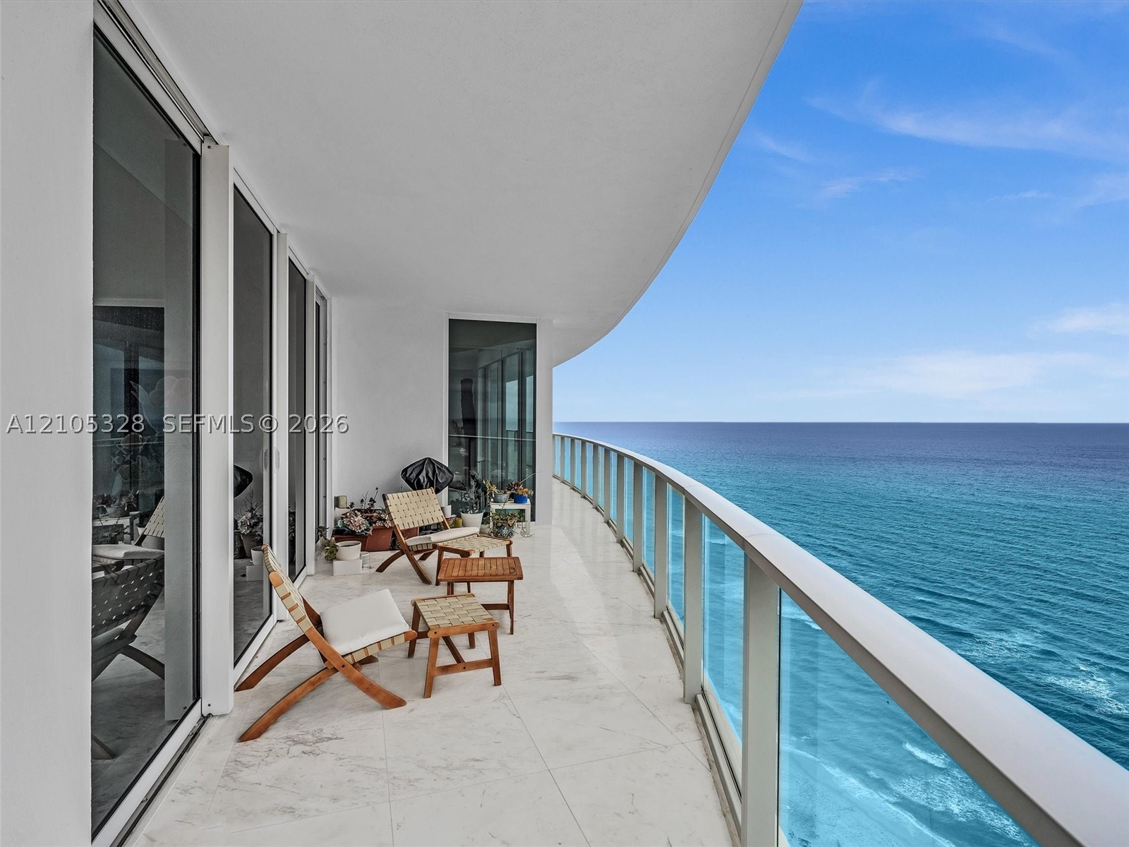 3951 S Ocean Dr #1901 Hollywood, FL 33019