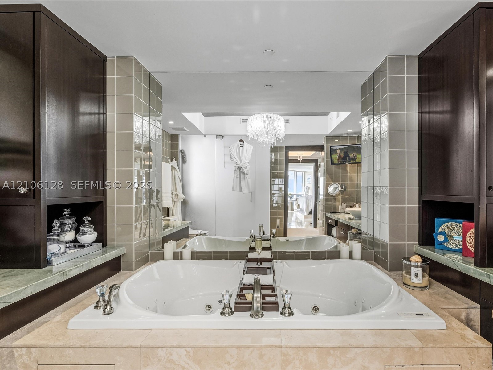 18201 Collins Ave #5101 Sunny Isles Beach, FL 33160