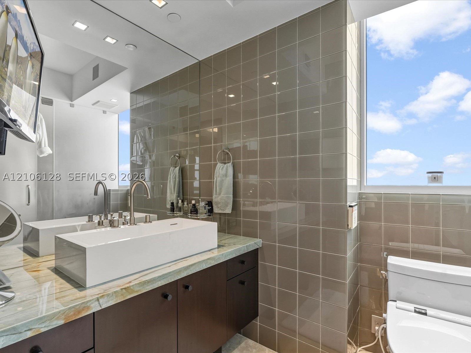 18201 Collins Ave #5101 Sunny Isles Beach, FL 33160