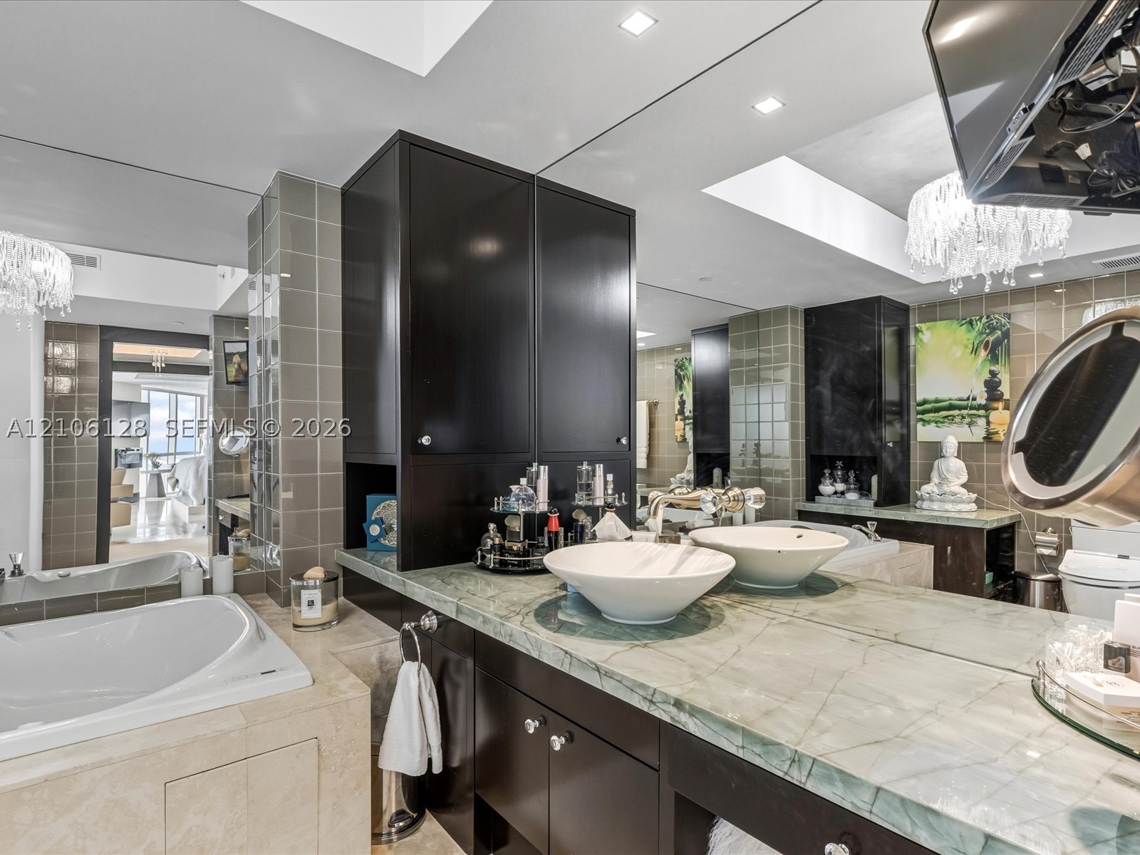 18201 Collins Ave #5101 Sunny Isles Beach, FL 33160