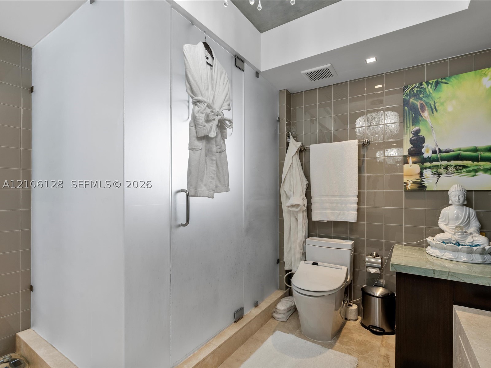 18201 Collins Ave #5101 Sunny Isles Beach, FL 33160