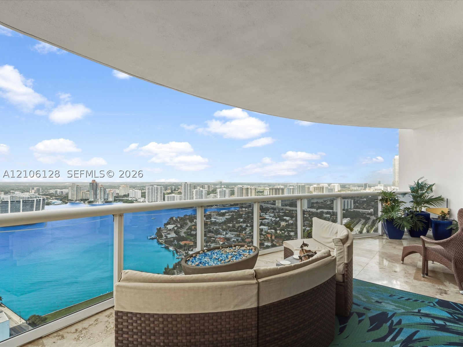 18201 Collins Ave #5101 Sunny Isles Beach, FL 33160