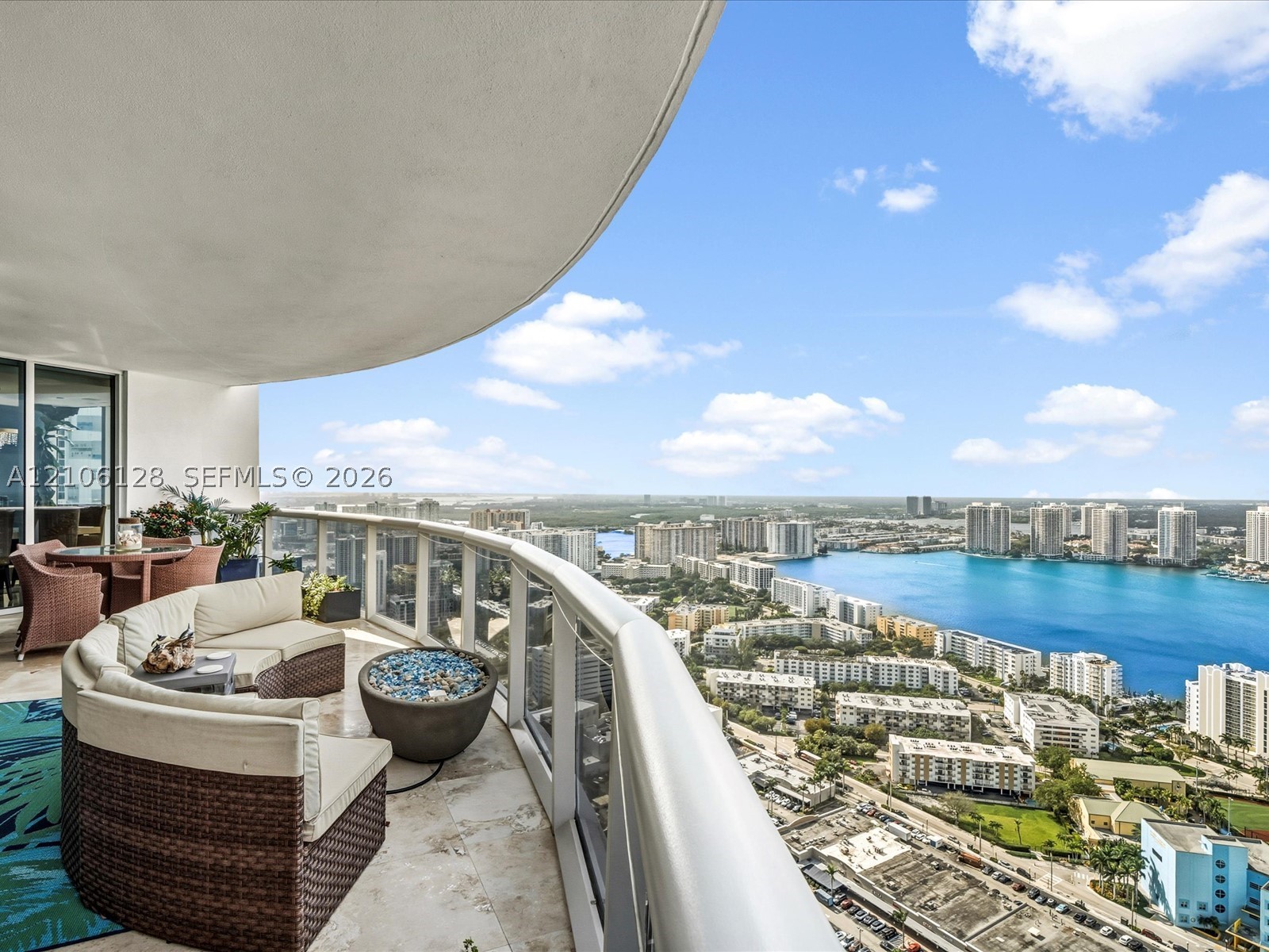 18201 Collins Ave #5101 Sunny Isles Beach, FL 33160