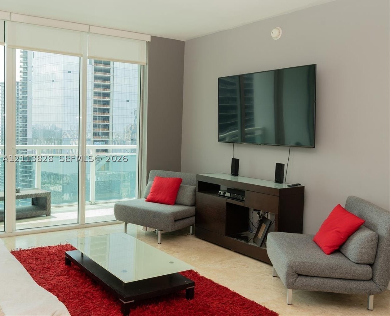951 Brickell Ave #3903