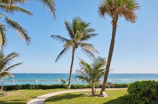 1221 Hillsboro Mile #18a