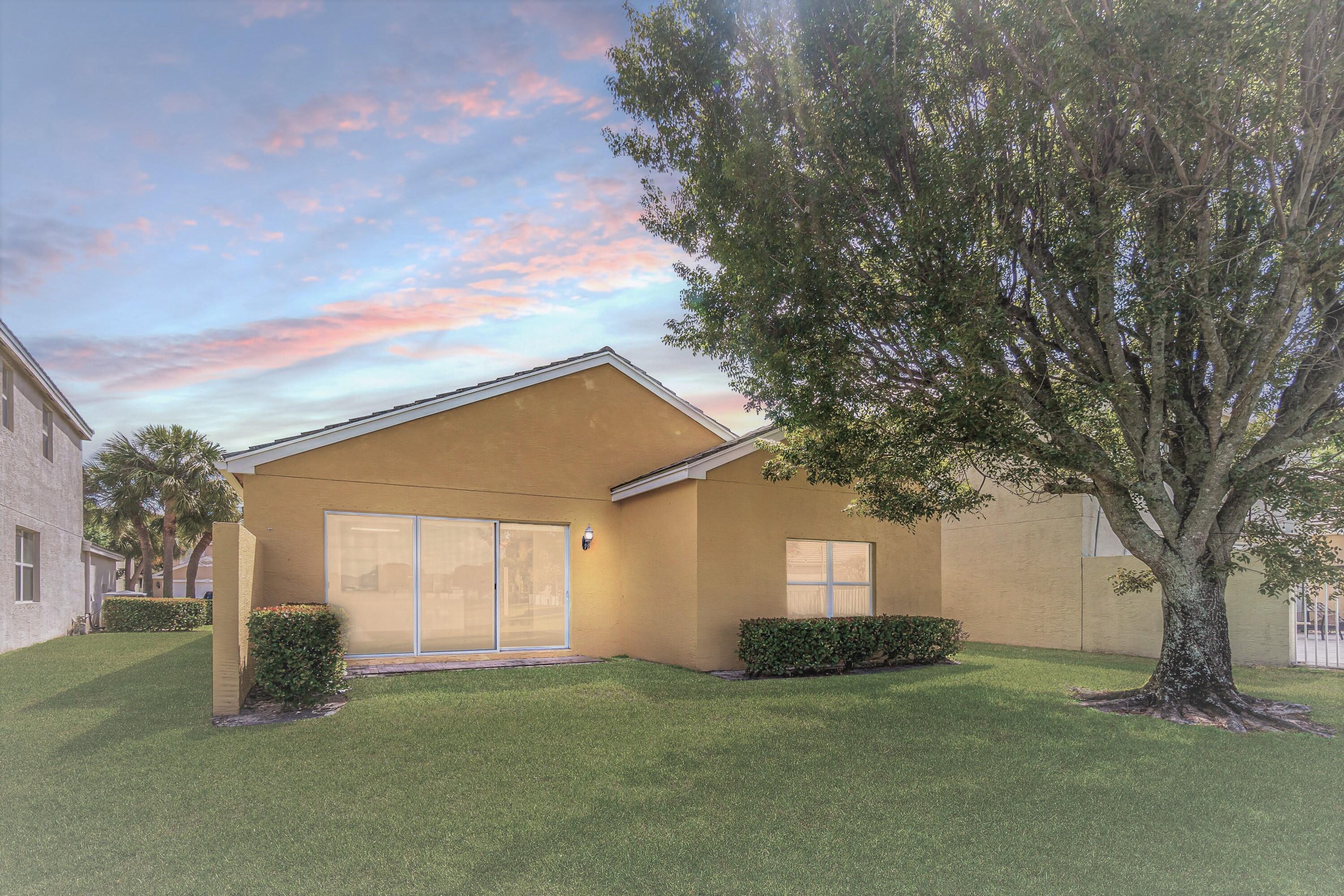 131 Lancaster Royal Palm Beach, FL 33414