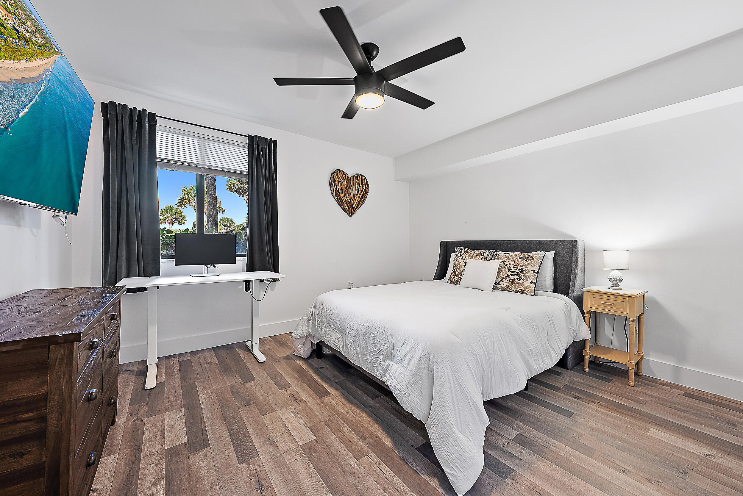 101 S Seas #105 Jupiter, FL 33477