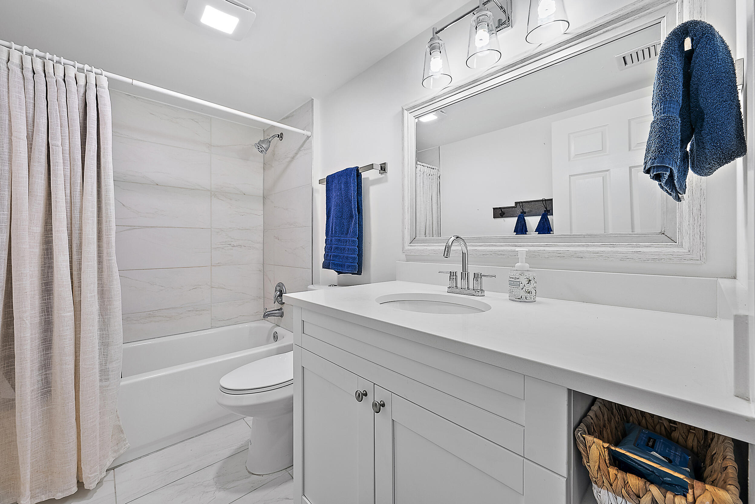 101 S Seas #105 Jupiter, FL 33477