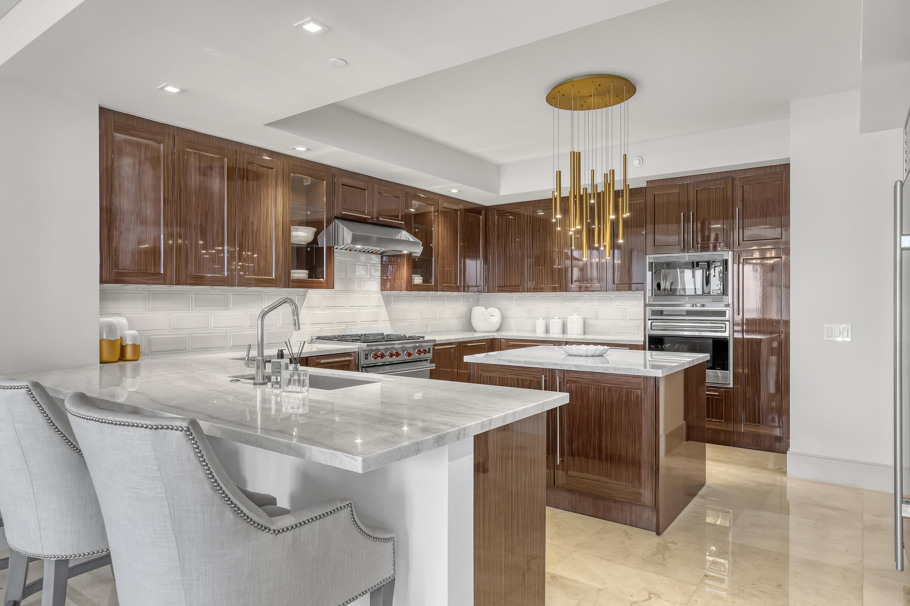 2700 N Ocean #401a Riviera Beach, FL 33404