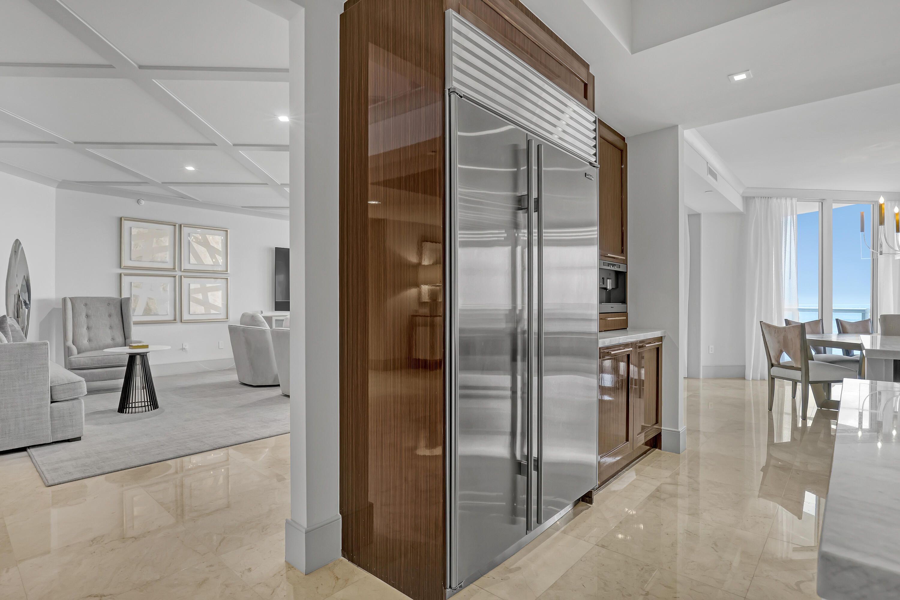 2700 N Ocean #401a Riviera Beach, FL 33404