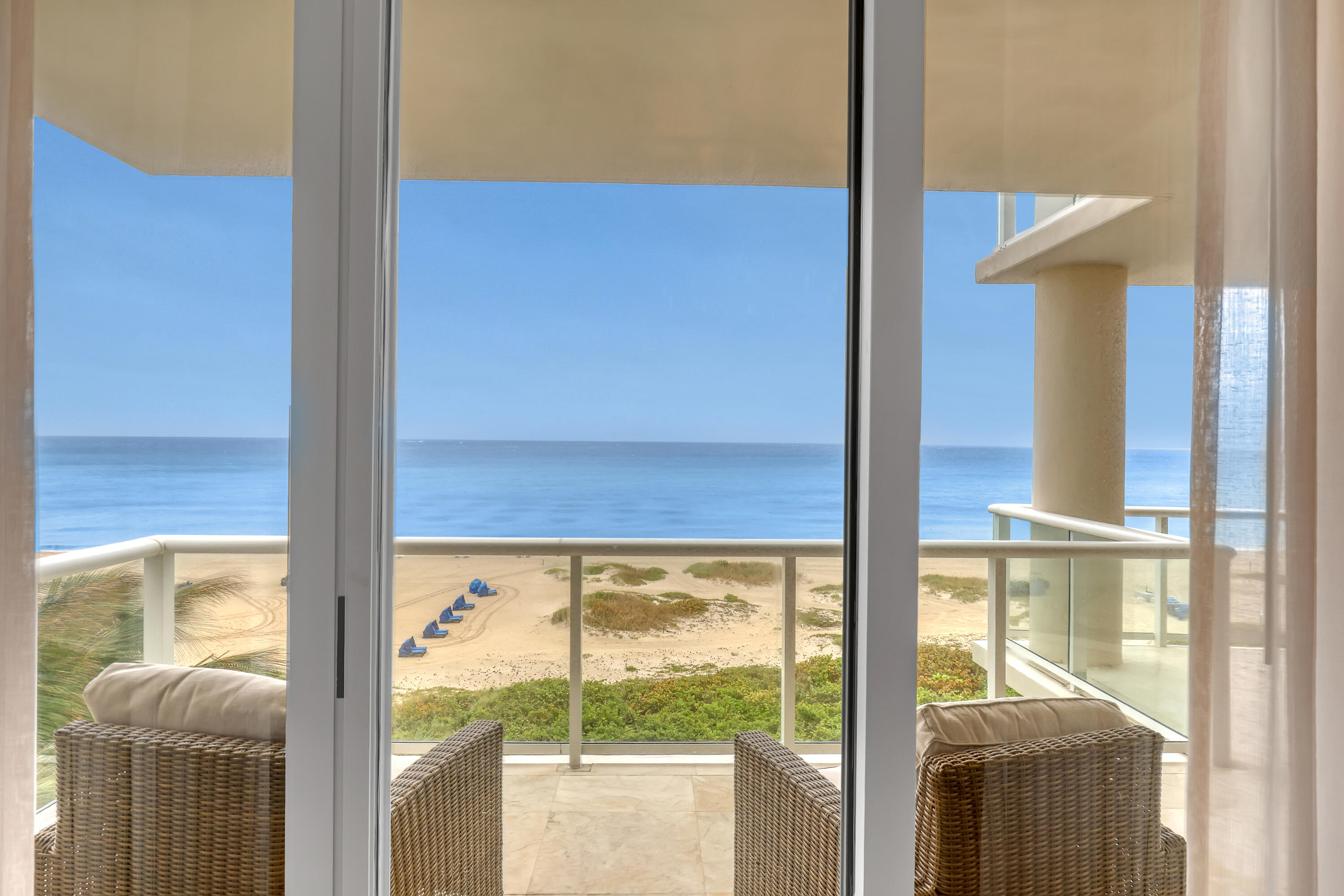 2700 N Ocean #401a Riviera Beach, FL 33404