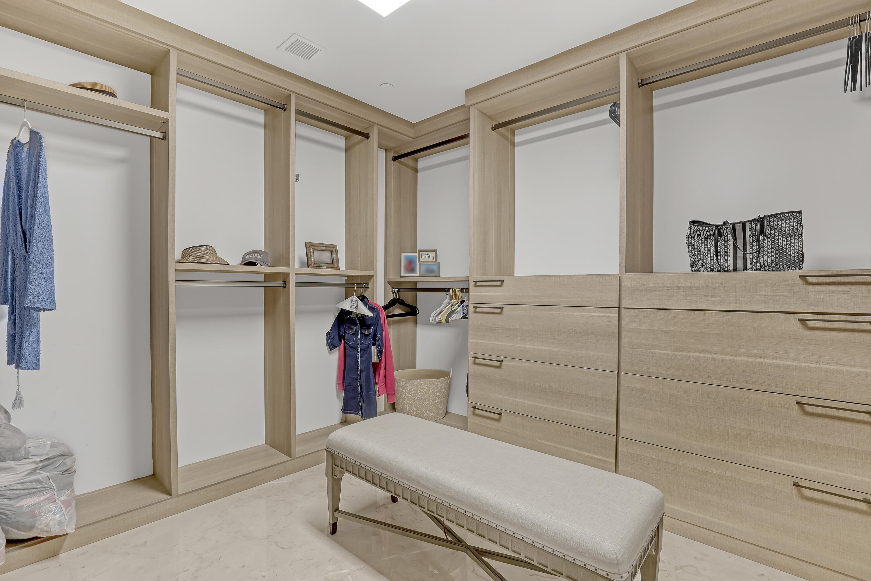 2700 N Ocean #401a Riviera Beach, FL 33404