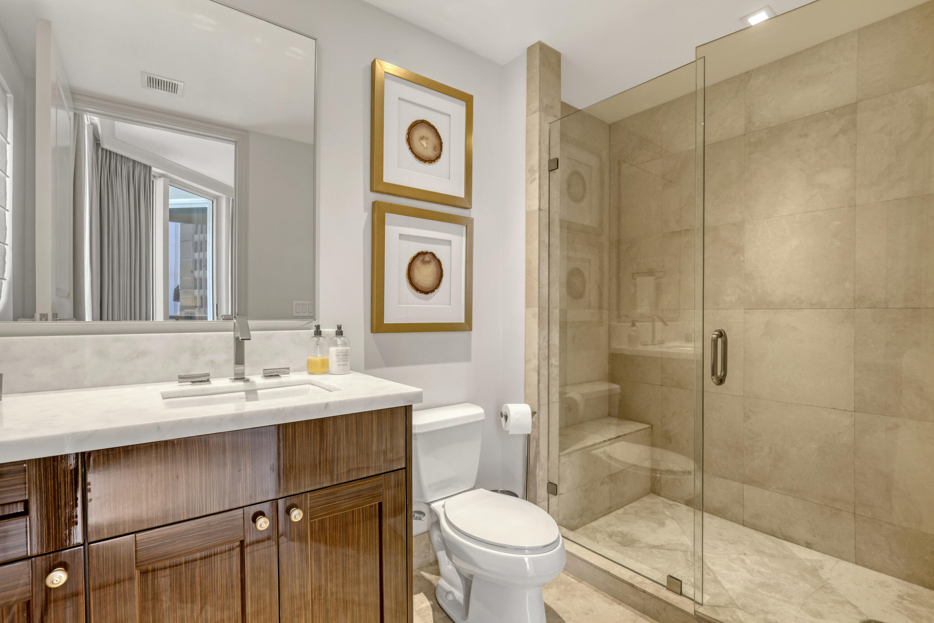 2700 N Ocean #401a Riviera Beach, FL 33404