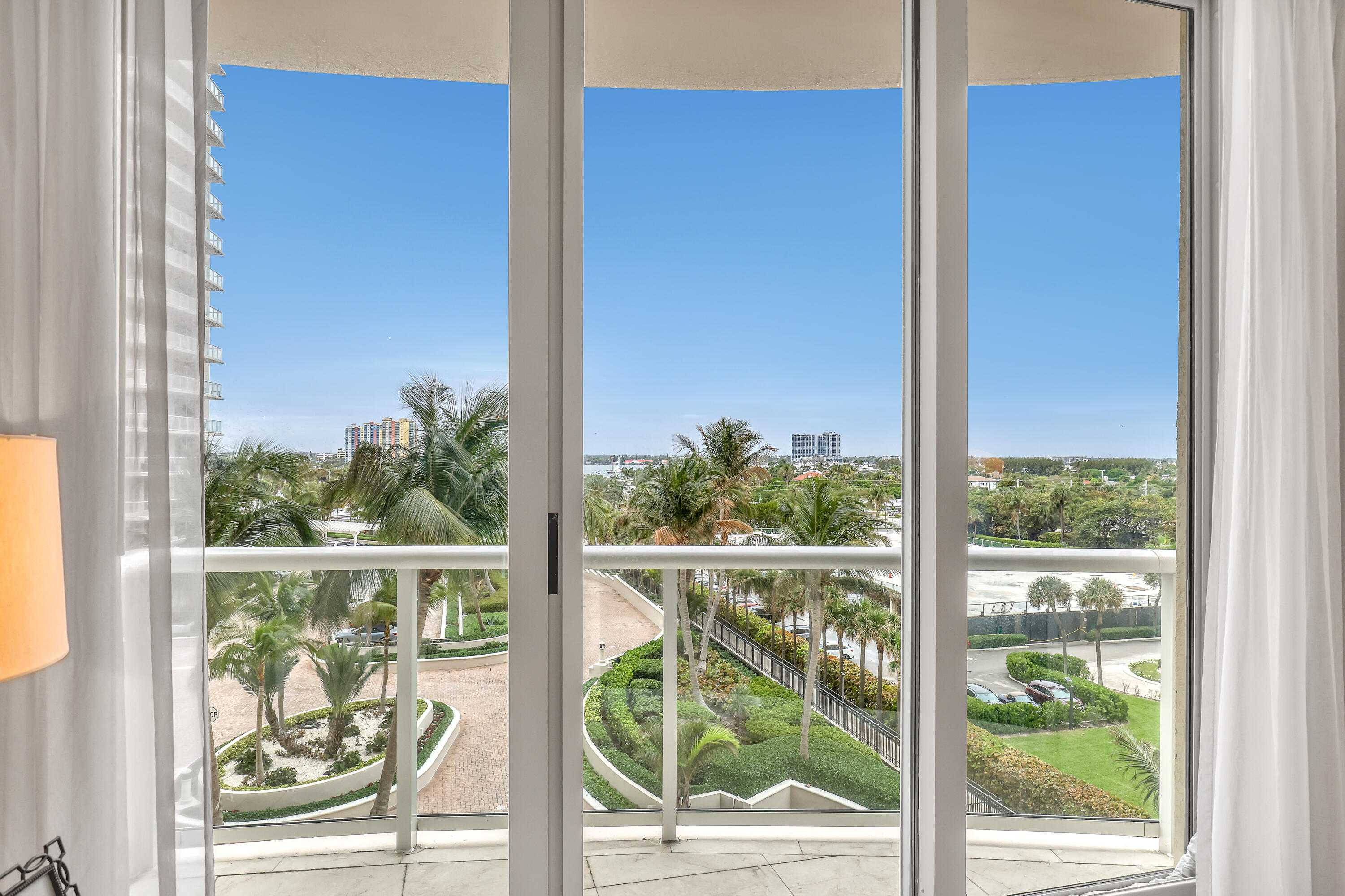 2700 N Ocean #401a Riviera Beach, FL 33404