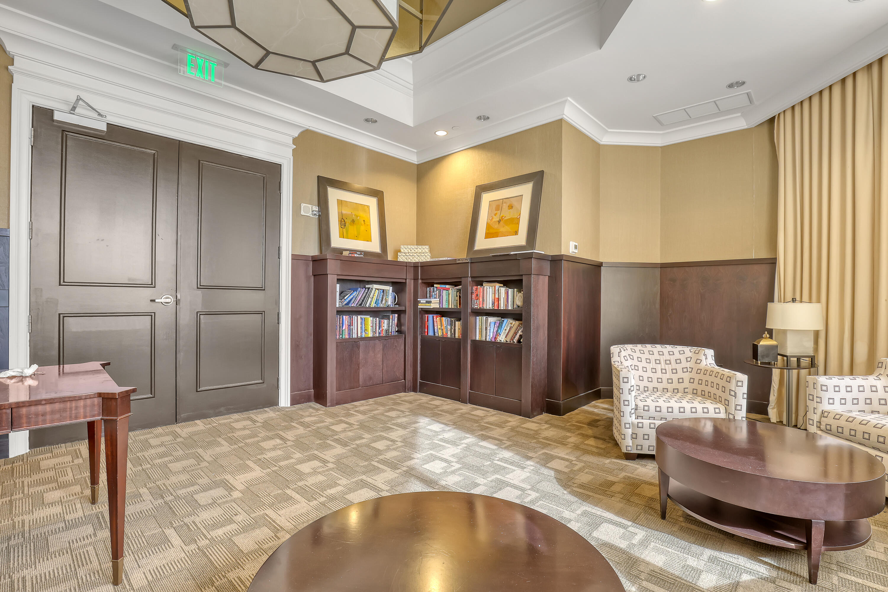 2700 N Ocean #401a Riviera Beach, FL 33404