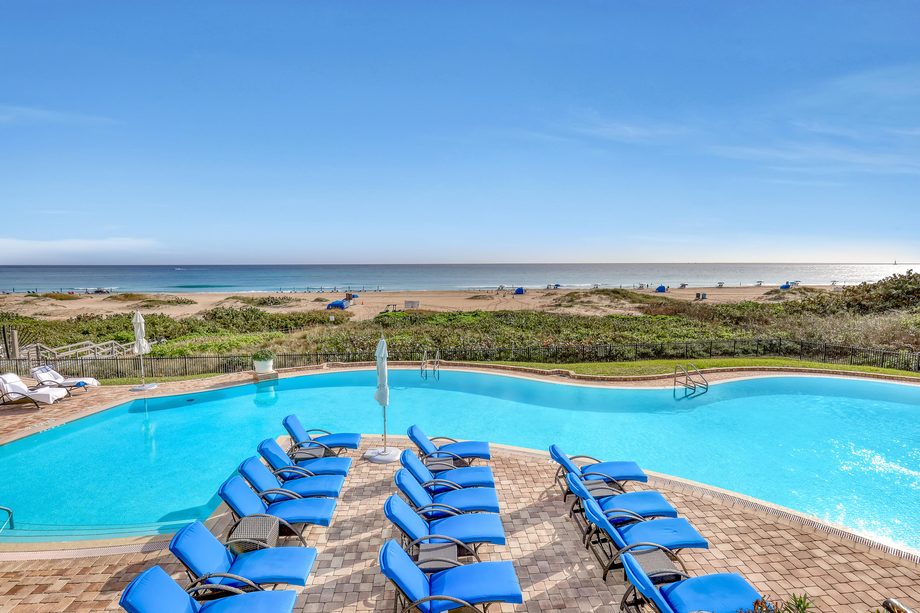 2700 N Ocean #401a Riviera Beach, FL 33404