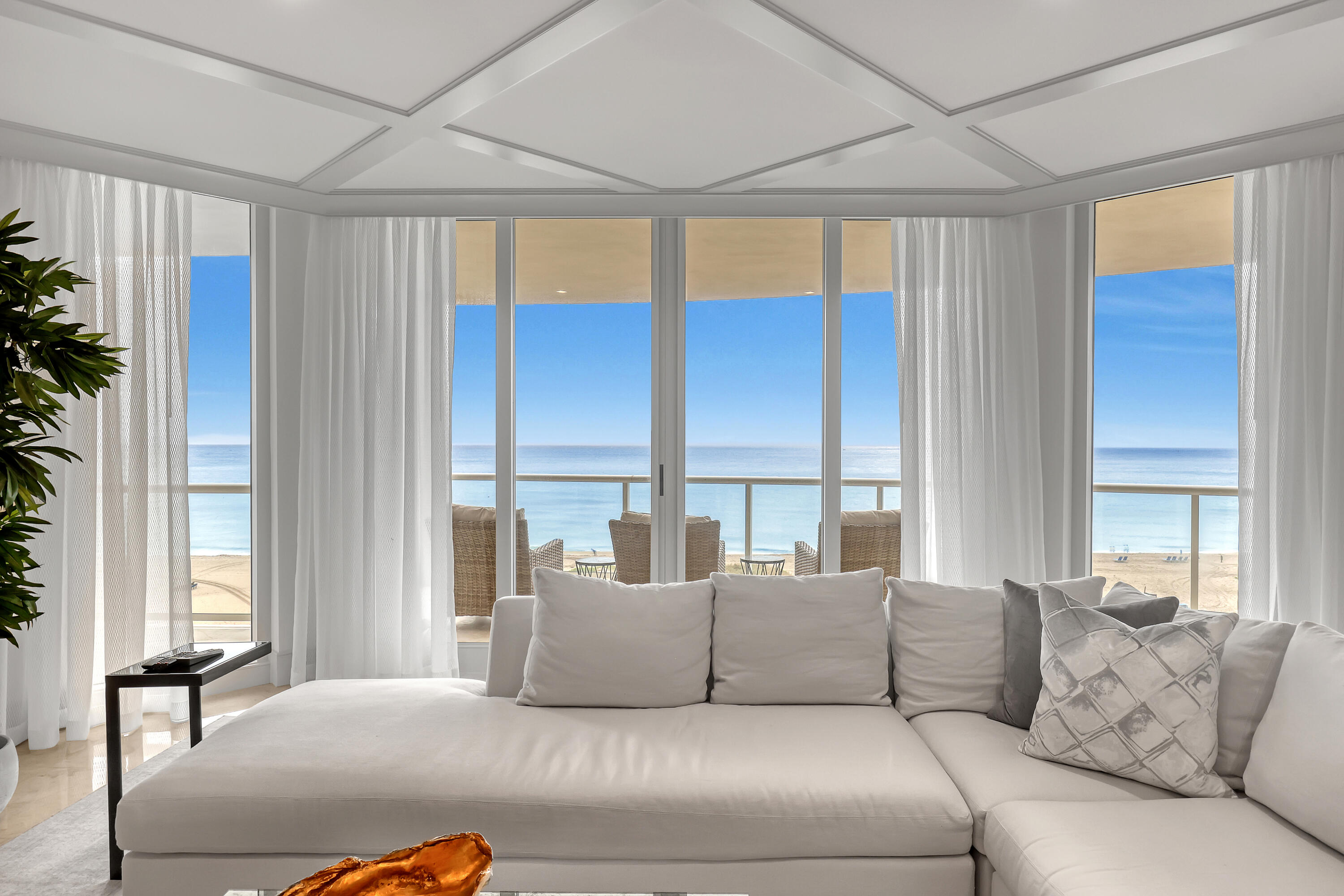 2700 N Ocean #401a Riviera Beach, FL 33404