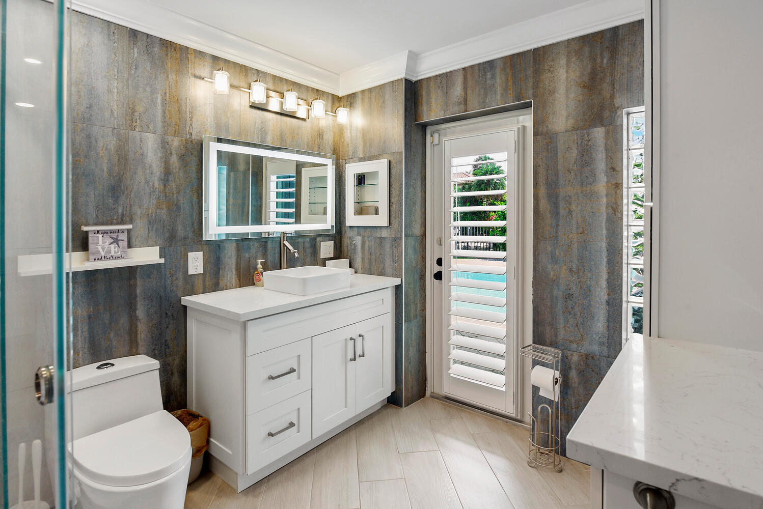 4030 NE 25th Lighthouse Point, FL 33064