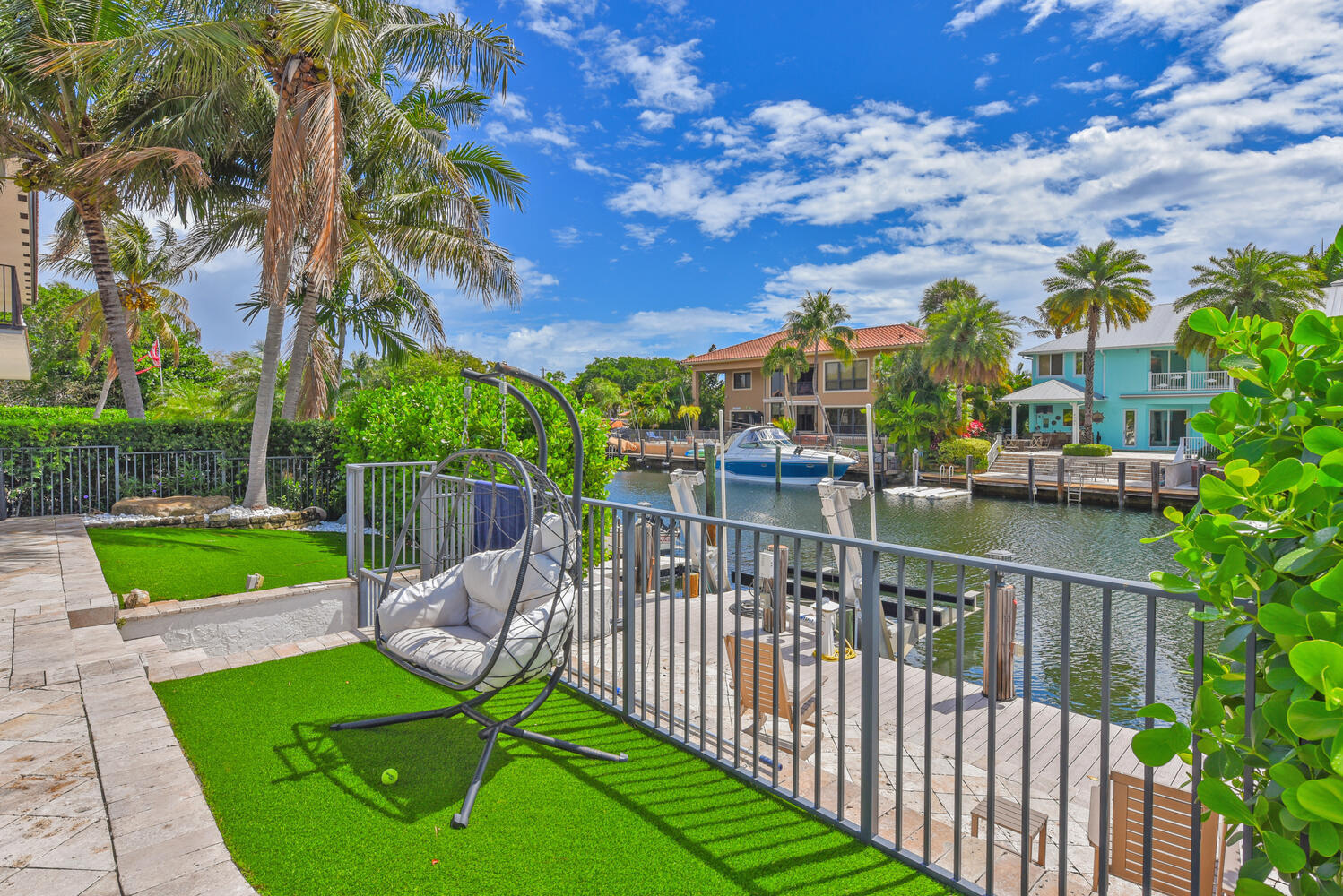 4030 NE 25th Lighthouse Point, FL 33064