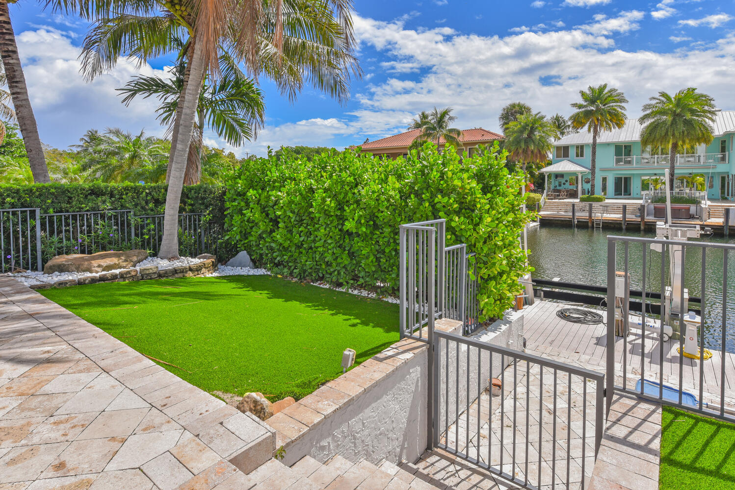 4030 NE 25th Lighthouse Point, FL 33064