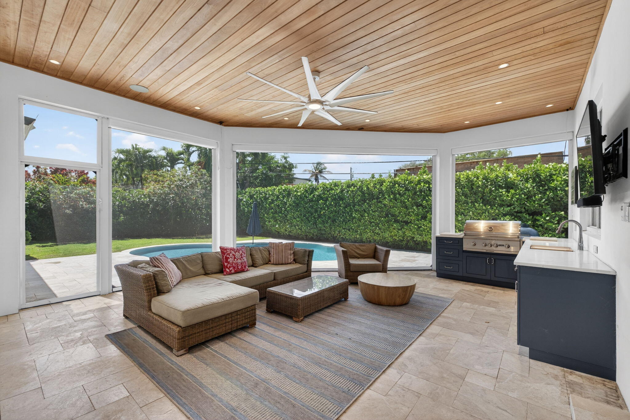 2517 NE 26th Fort Lauderdale, FL 33305