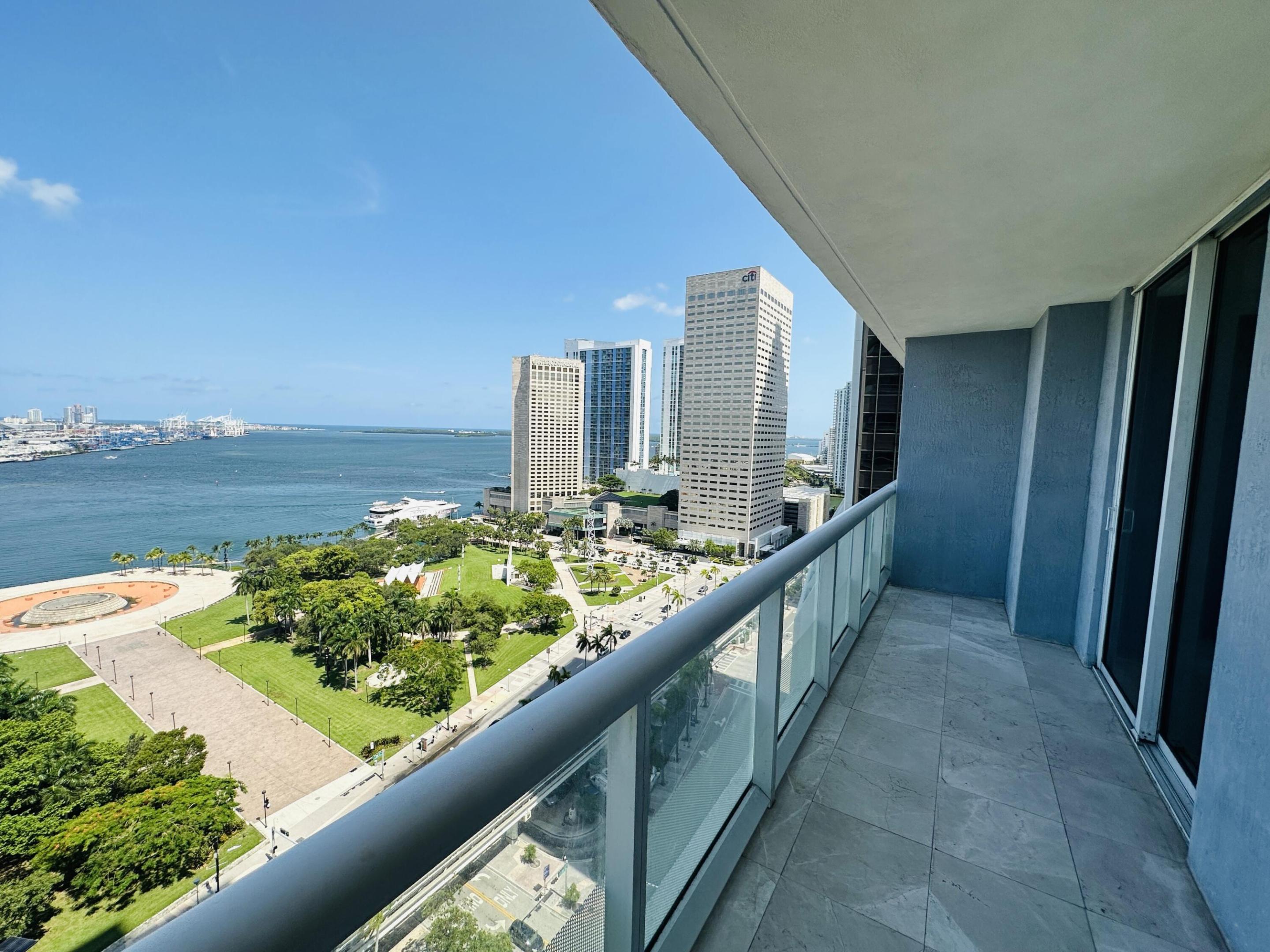 image 50 Biscayne19