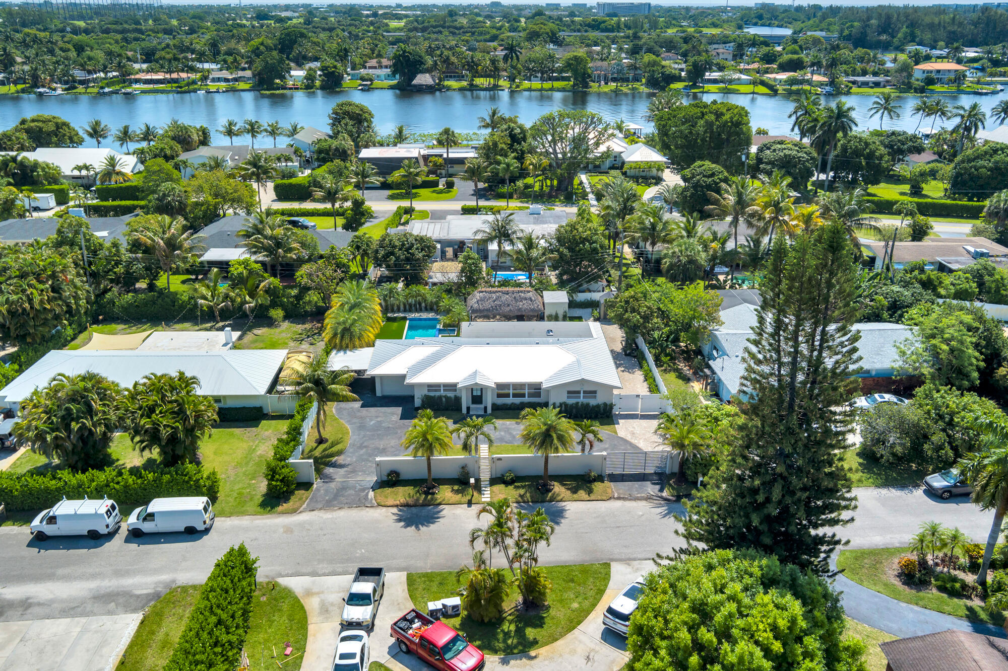 7320 Clarke West Palm Beach, FL 33406