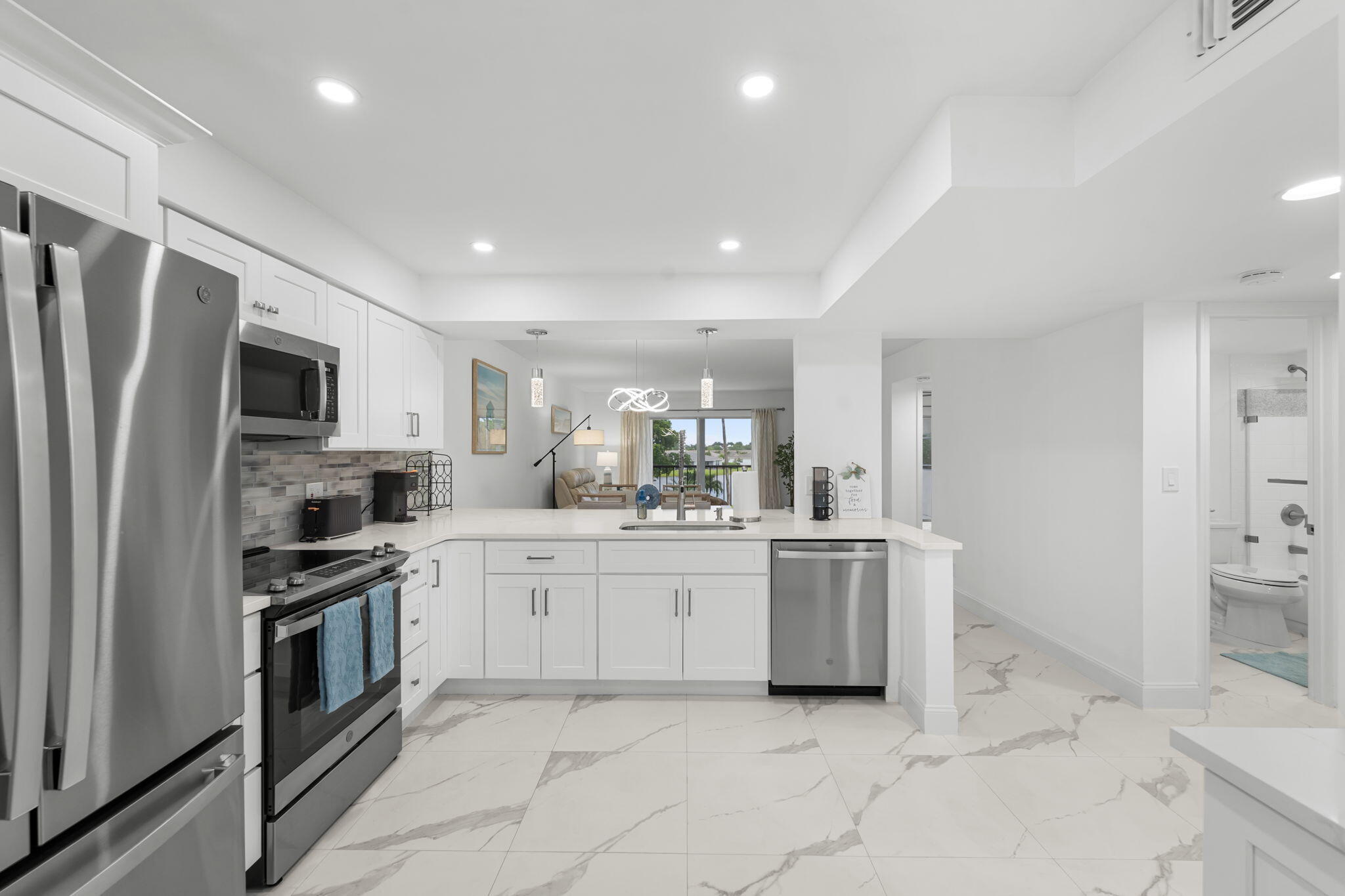 6936 Huntington #302