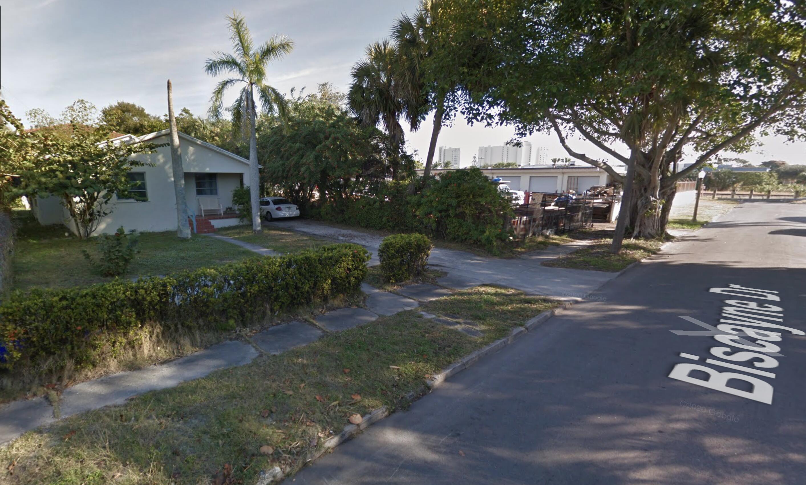 515 Biscayne West Palm Beach, FL 33401