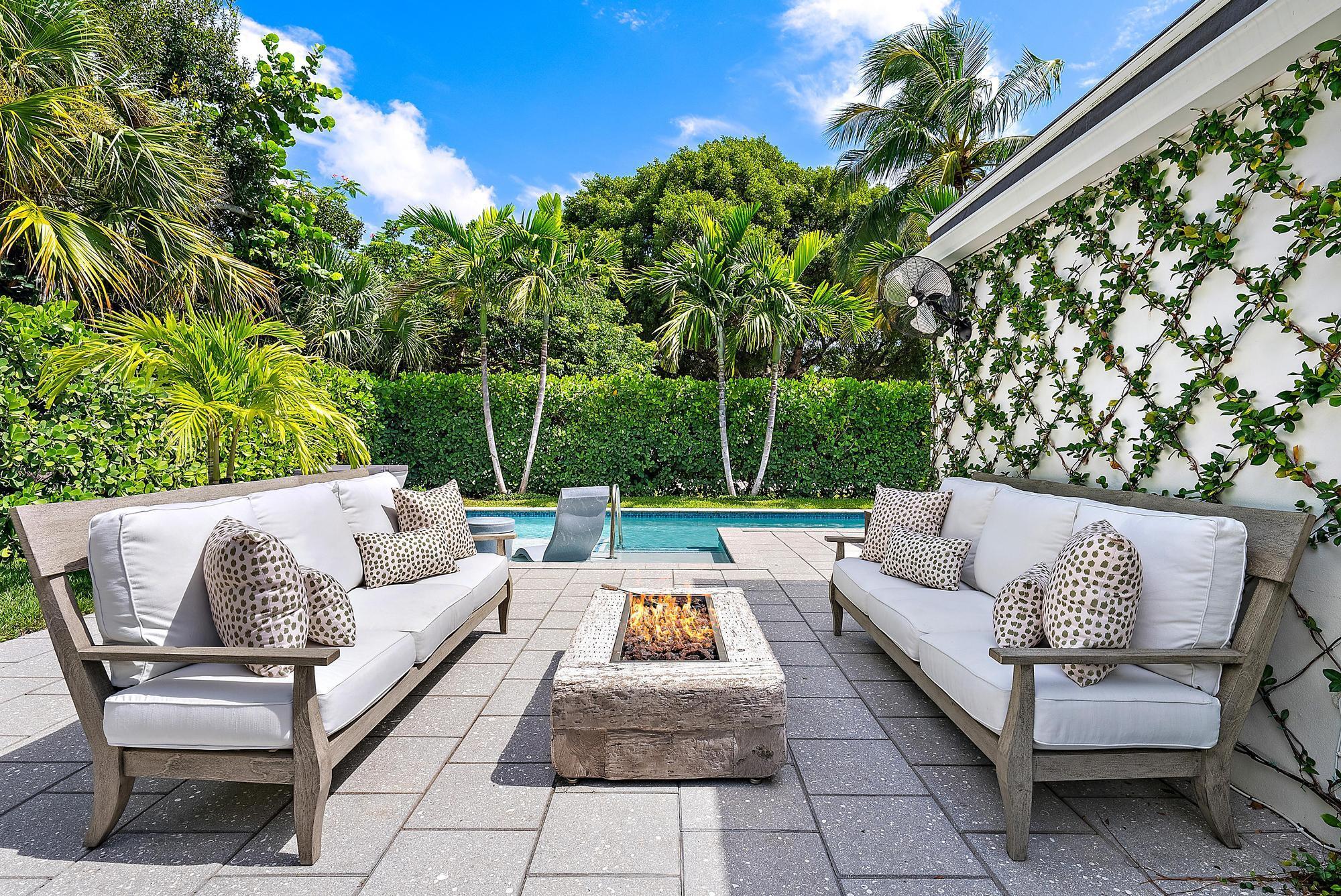 8001 Arlington West Palm Beach, FL 33405