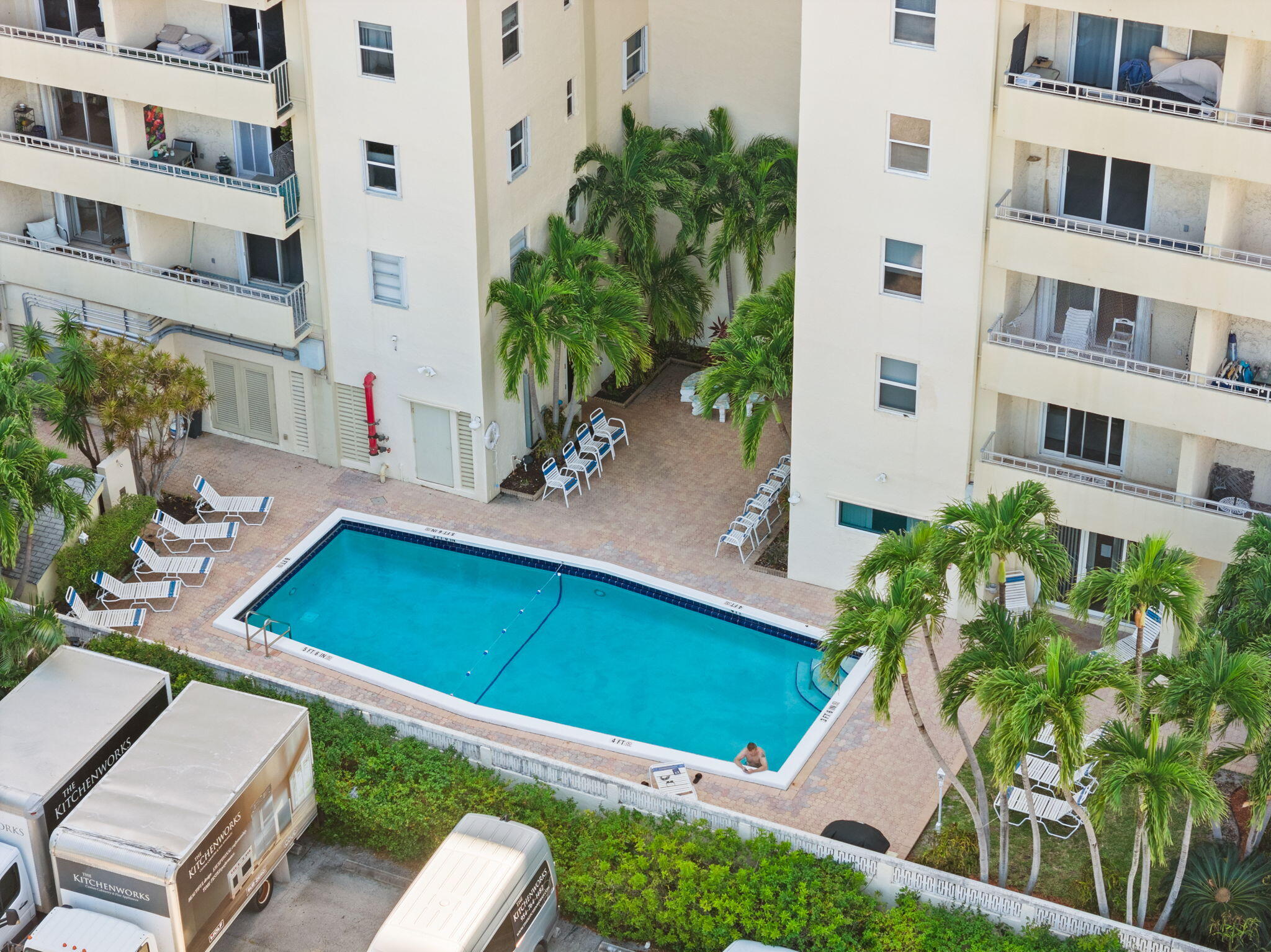 900 NE 18th #1407 Fort Lauderdale, FL 33304