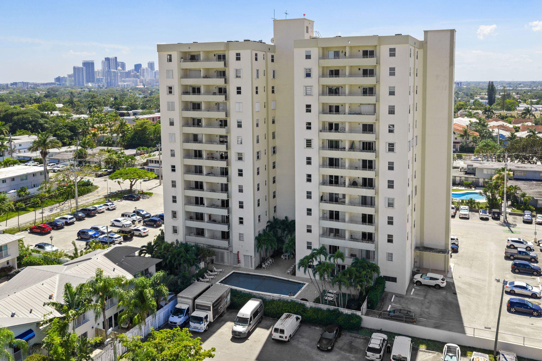 900 NE 18th #1407 Fort Lauderdale, FL 33304