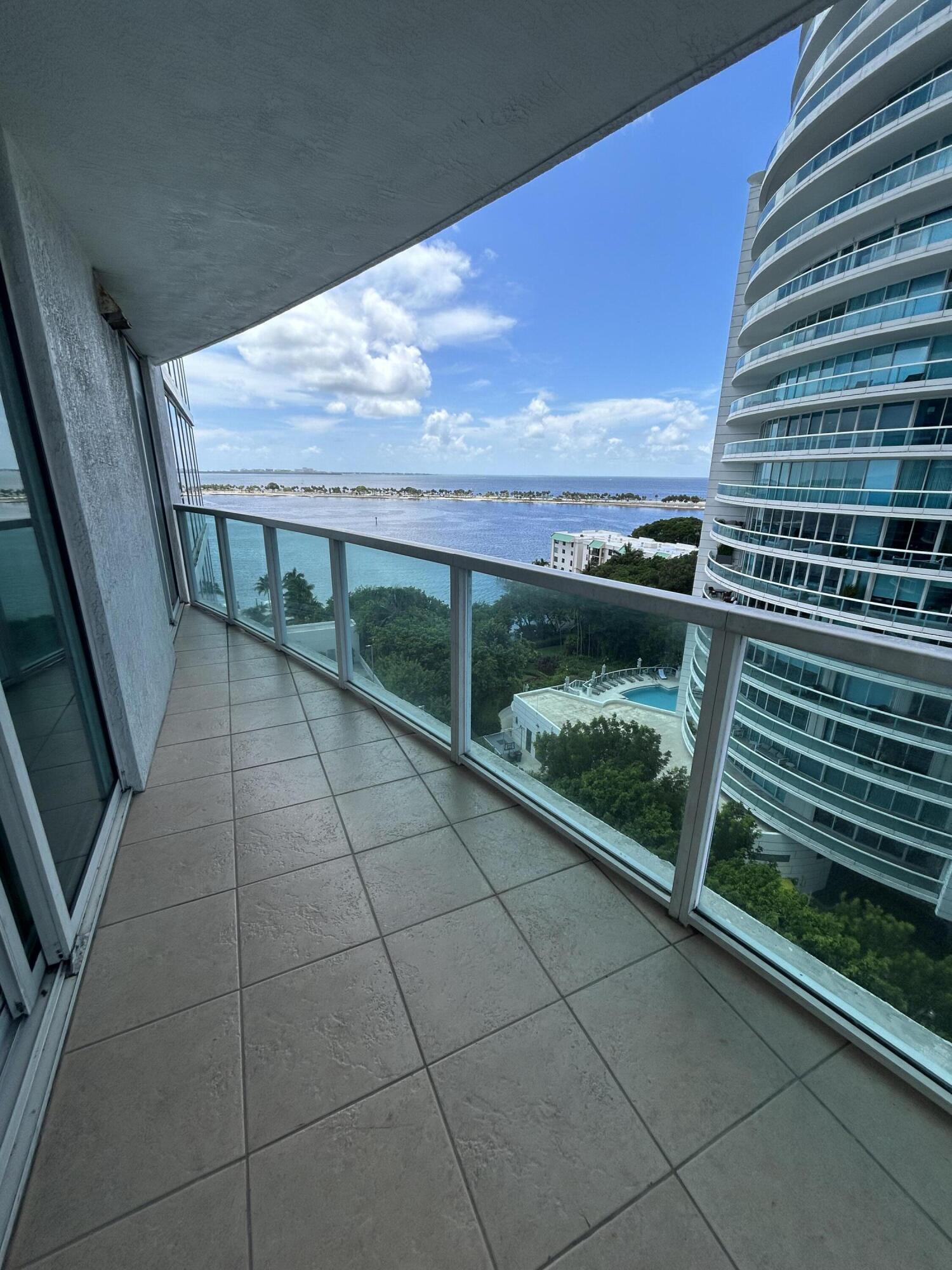 image Skyline on Brickell15