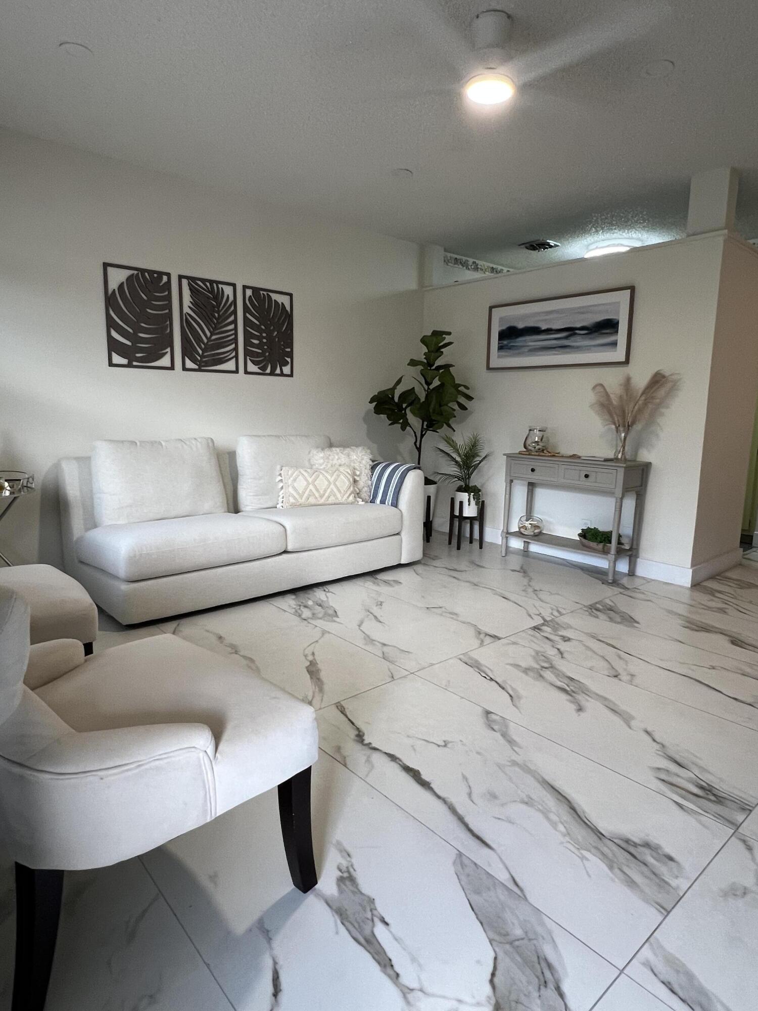 900 SW 10th #S20 Hallandale Beach, FL 33009