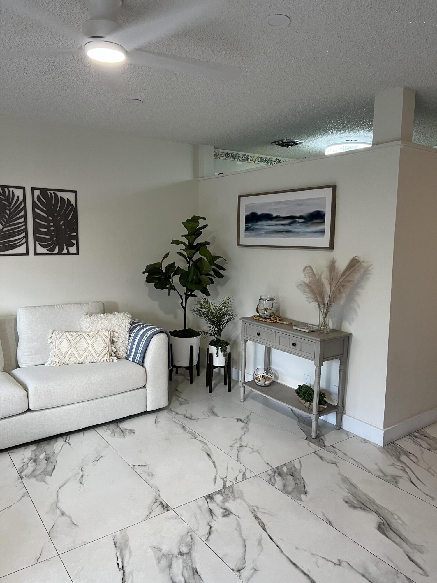 900 SW 10th #S20 Hallandale Beach, FL 33009