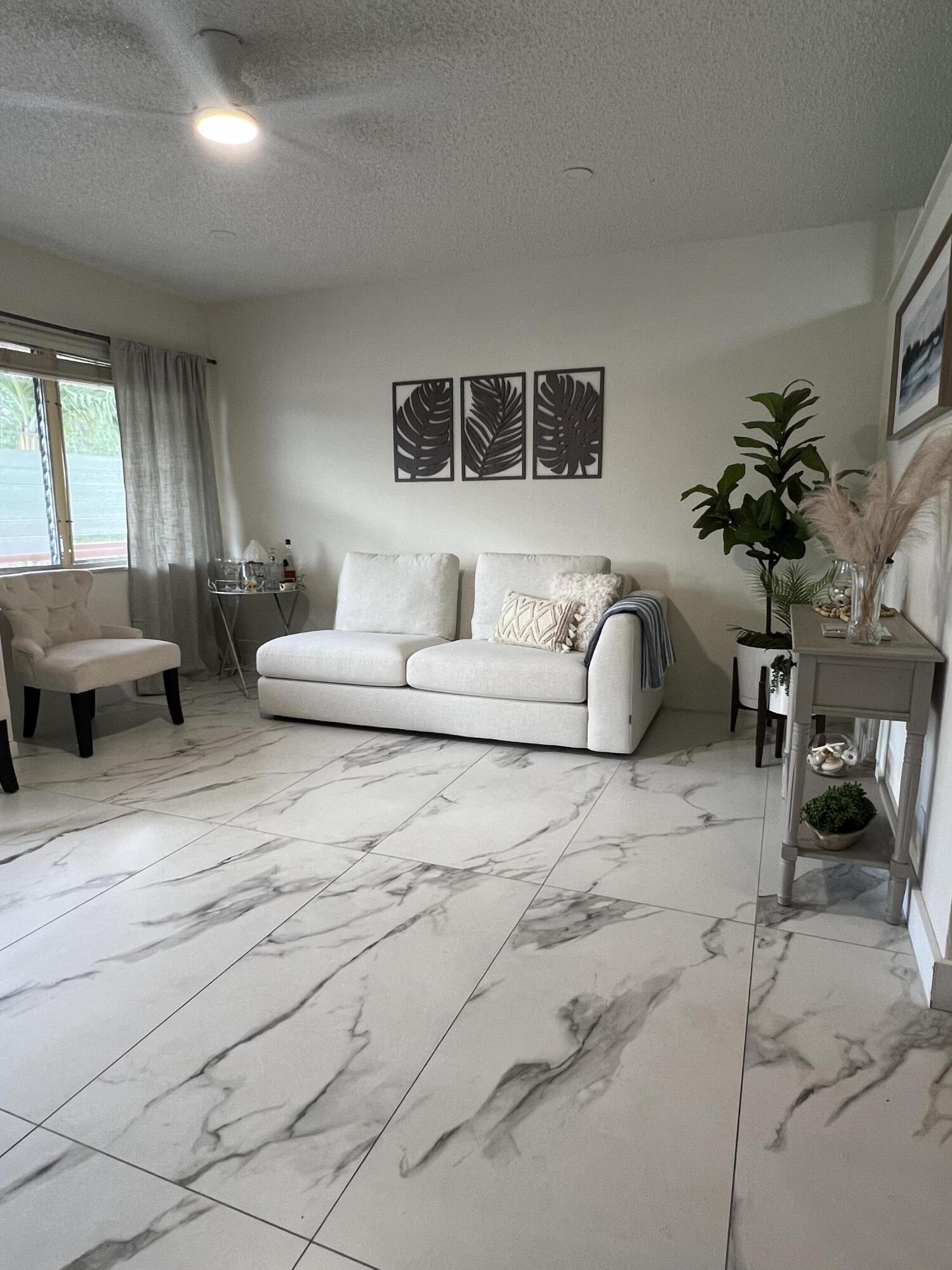 900 SW 10th #S20 Hallandale Beach, FL 33009