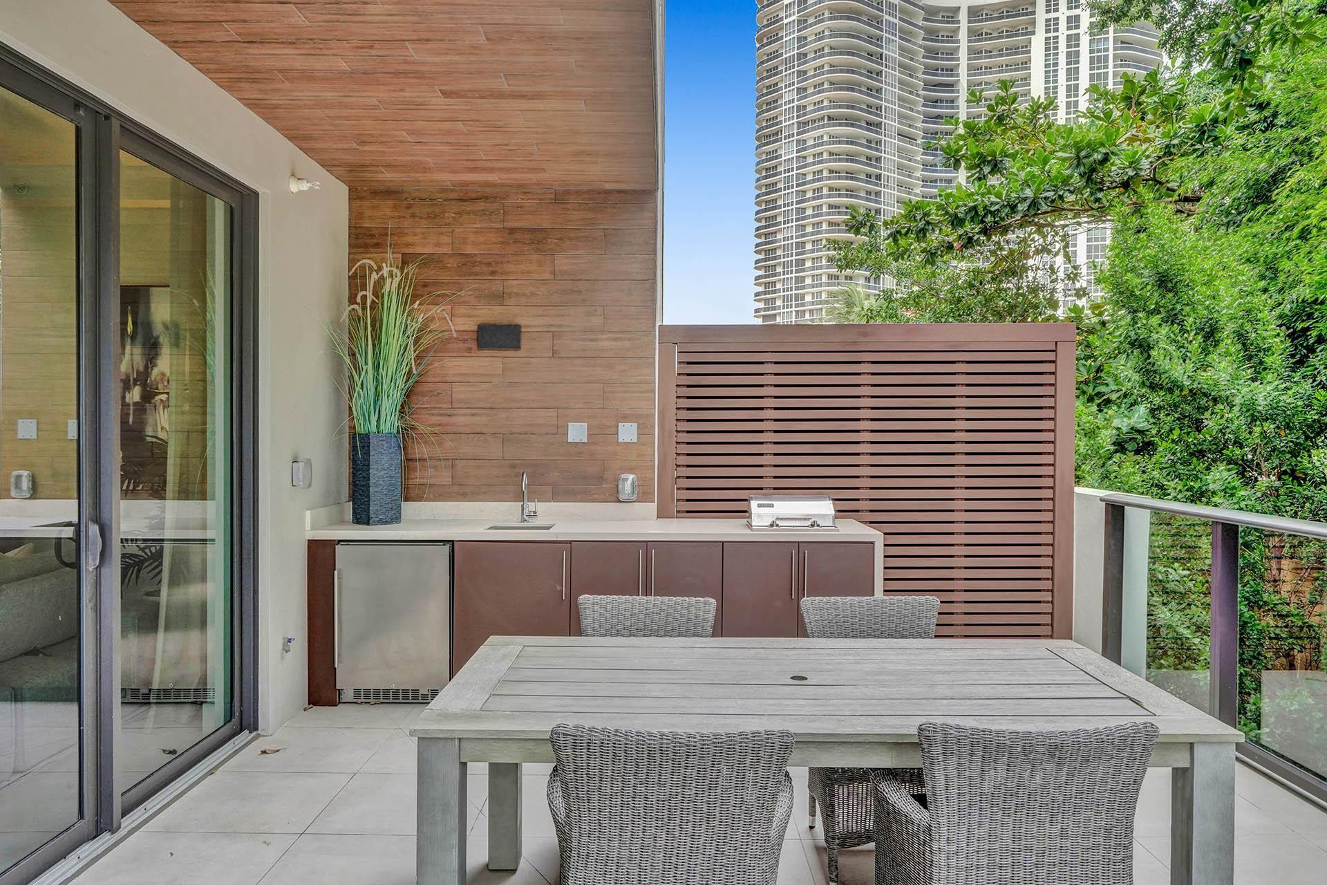 3040 N Ocean #N106 Fort Lauderdale, FL 33308