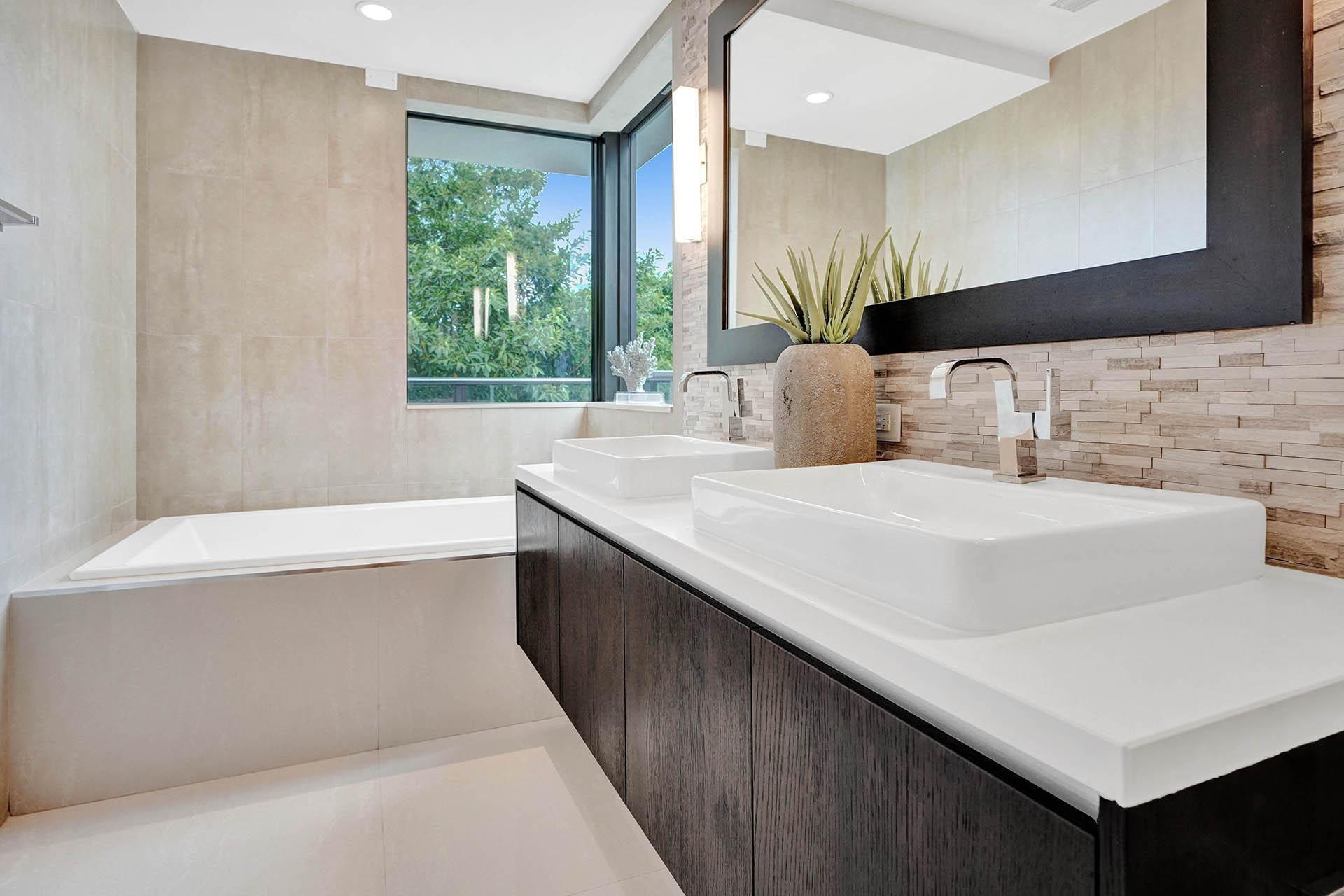 3040 N Ocean #N106 Fort Lauderdale, FL 33308