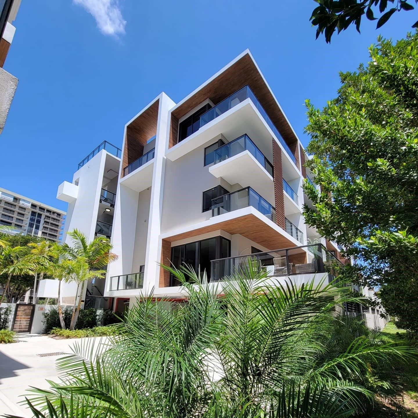 3040 N Ocean #N106 Fort Lauderdale, FL 33308